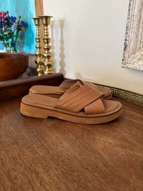 Madewell The Alina Platform Sandal in Desert Camel Leather